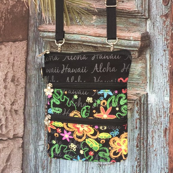 KC Hawaii Handbags - 🌿 HAWAII ALOHA 🌴 Kauai Floral Cross-Body Bag